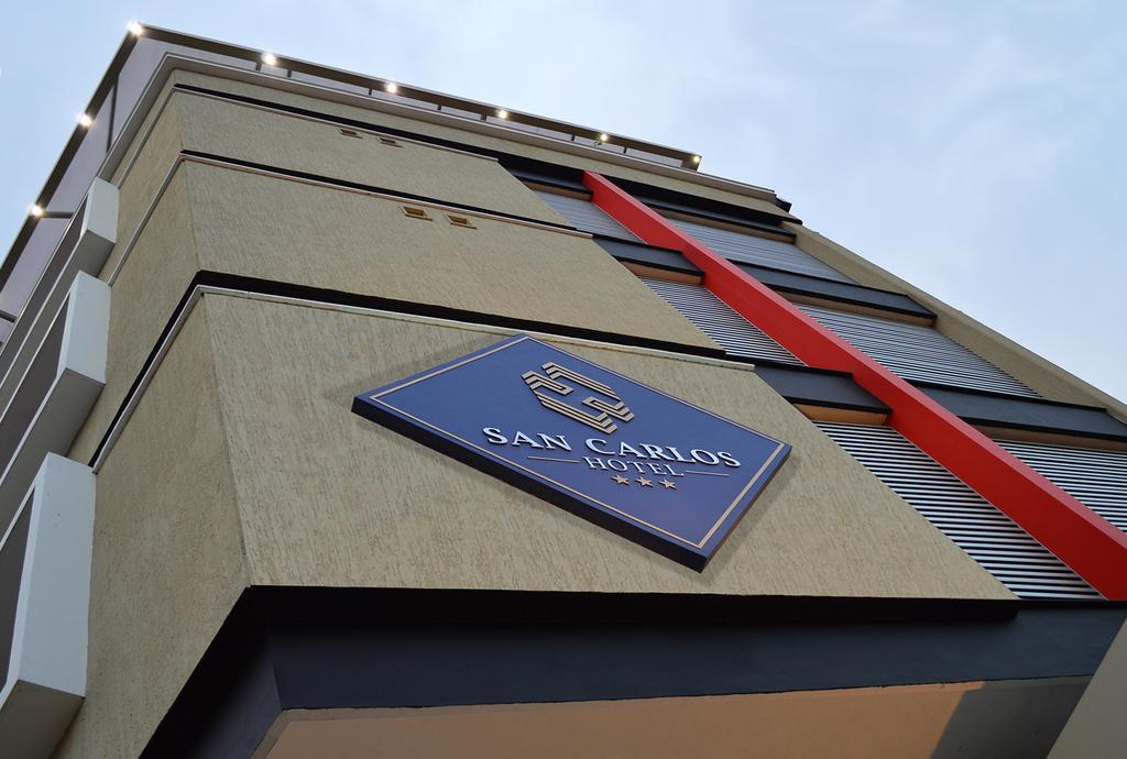 Hotel San Carlos บารังกาแบร์เมฮา ภายนอก รูปภาพ