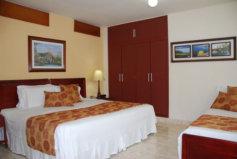 Hotel San Carlos บารังกาแบร์เมฮา ภายนอก รูปภาพ